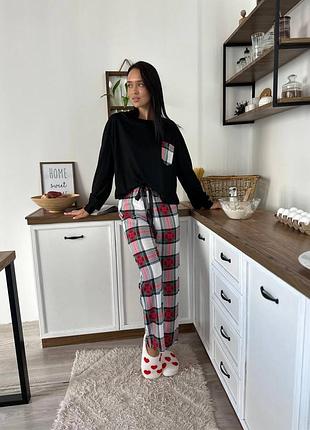 Стильна жіноча піжама