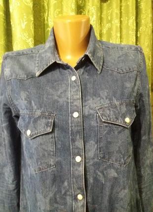 Джинсове плаття на кнопках вільного крою. gap