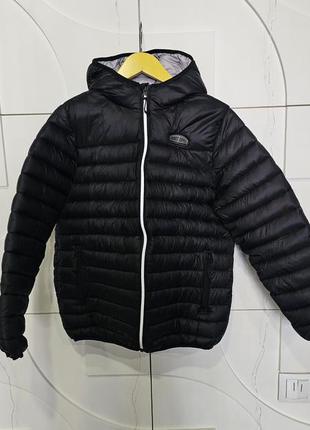 Нова куртка на хлопчика reserved р.152
