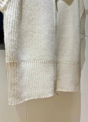 Вязаный жилет на молнии с горловиной🔥 незаменимая база, отлично сочетается с другими...