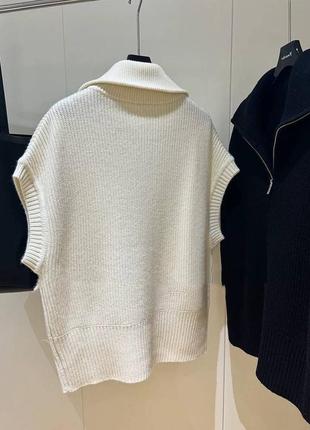 Вязаный жилет на молнии с горловиной🔥 незаменимая база, отлично сочетается с другими...