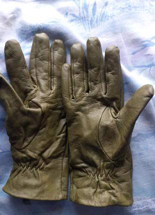 Перчатки кожанные женские marks&spenser великобритания.100%leather(кожа).цвет оливка.размер m.