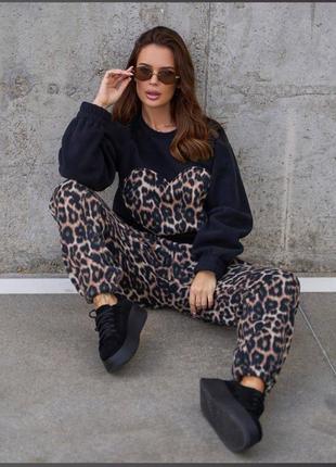 Спортивнивний костюм на флісі