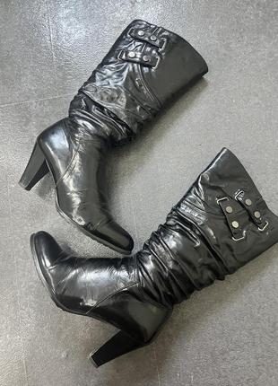 Женские зимние сапоги