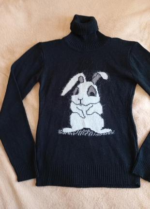 Светр чорний з зайцем турція