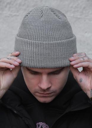 Удлиненная трикотажная шапка бини докер without dominic gray man
