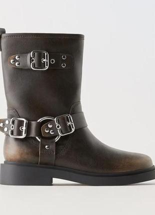 Новые коричневые ботинки с потертостями zara