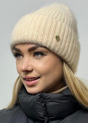 Женская ангоровая шапка на микрофлисе