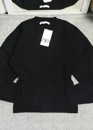 Новый черный приталенный свитер zara