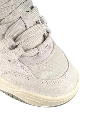 Стильные брендовые кроссовки унисекс