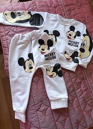 Костюм с микки маусом