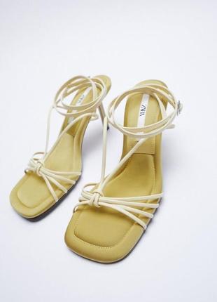 Босоножки zara