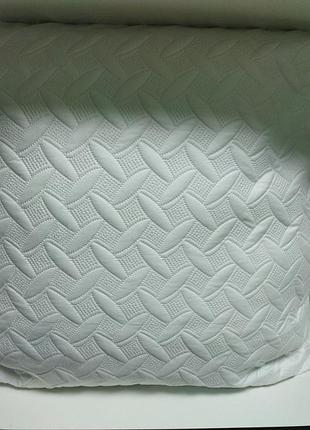 Подушка 70*70 4