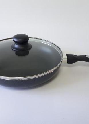 Сковорода для жарки с антипригарным тефлоновым покрытием с крышкой d 24 cm h 5 cm l 41 cm variomarket