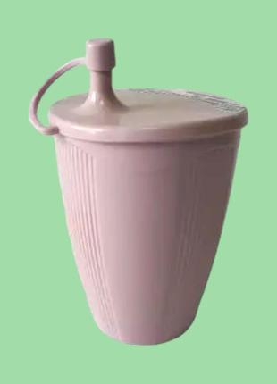 Стакан-поїлка пластиковий ds-284 з трубочкою та кришкою d 7,5 cm h 10 cm variomarket