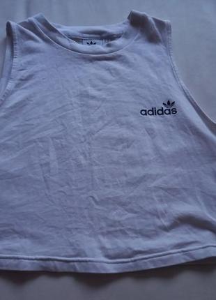 Топ adidas