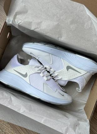 Кроссовки nike