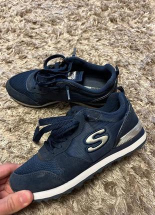 Жіночі кросівки skechers