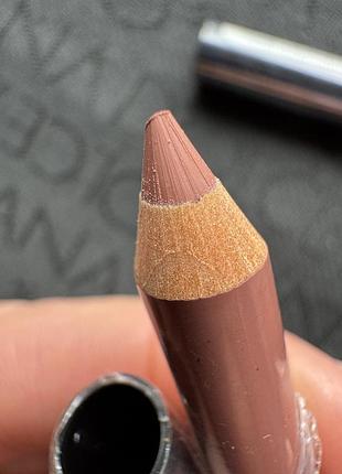 Олівець контурний нюдовий, glossip