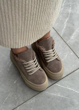 Кеди жіночі замшеві зимові темно-бежеві