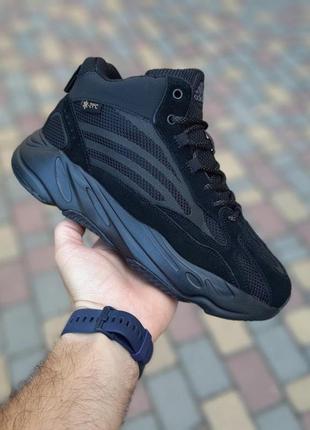 Теплі зимові кросівки adidas yeezy boost 700 високі чорні на хутрі чоловічі черевики адідас ізібуст