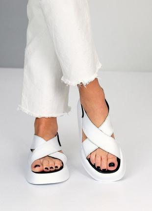 Стильні жіночі шкіряні білі літні босоніжки натуральна шкіра літо7 фото