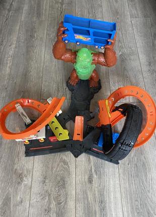 Трек hot wheels