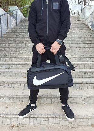 Сумка спортивна nike