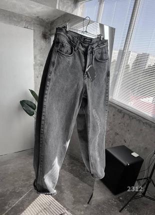 Чоловічі сірі класичні прямі джинси