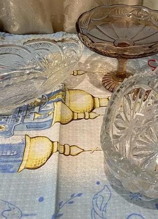 Продам хрусталь. салатницы по 150грн. конфета 120грн. состояние хорошее. без дефектов.