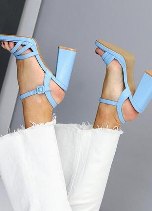 Элегантные женские голубые босоножки на каблуке летние эко-кожа лето6 фото