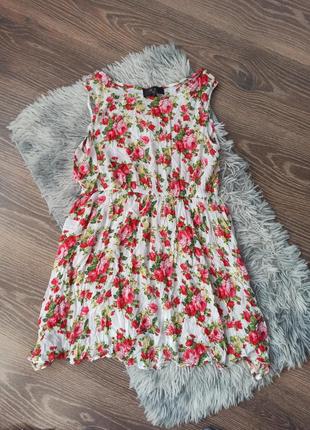 Платье в цветах платья