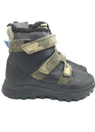 Оригінальні дитячі зимові черевики