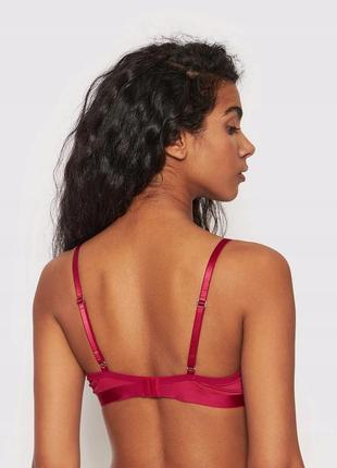 Мягкий кружевной бюстгальтер на косточках &nbsp;triumph aura w