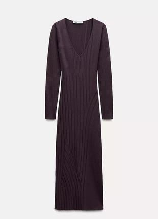 Трикотажна сукня в рубчик