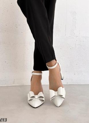 Женские белые туфли на каблуке эко-кожа весна осень6 фото