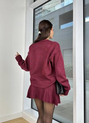Костюм объемный свитер с короткой юбкой