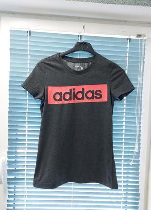 Женская футболка adidas (xs-s)