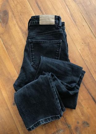 Черные джинсы с разрезами снизу зара zara5 фото