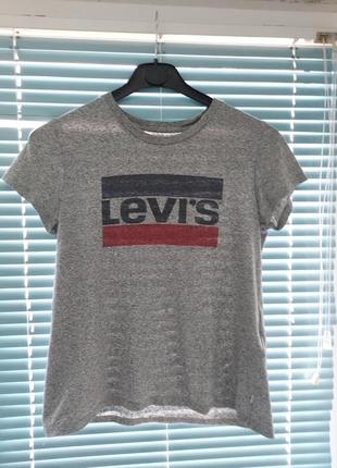 Футболка levi's