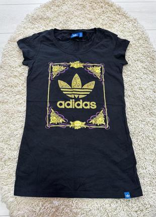 Футболка adidas