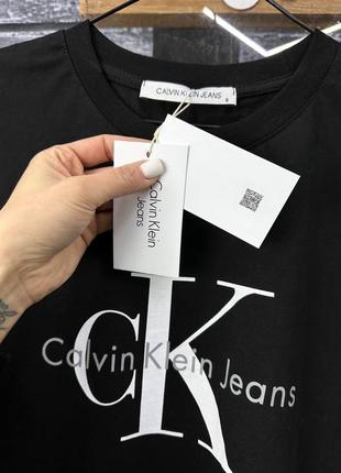 Жіноча футболка calvin klein4 фото