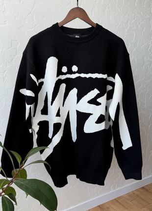 Свитер stussy черный и розовый