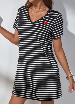 Shein. из англии. в наличии. платье футболка оверсайз с патчем сердца