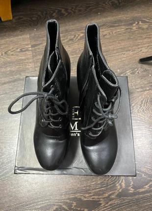 Ботинки на тракторной подошве8 фото