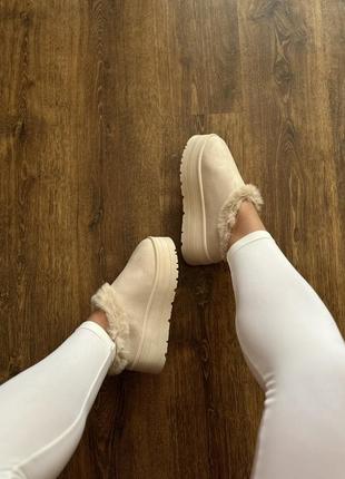 Жіночі уггі