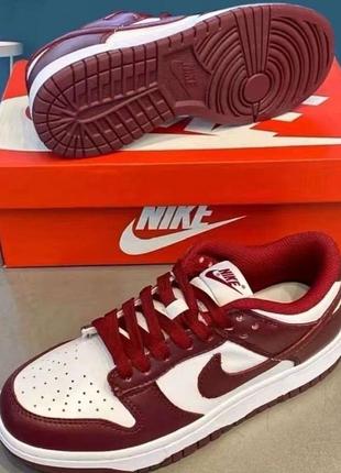 Nike dunk sb low "team red"