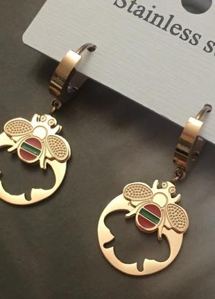 Серьги гуччи из медицинского золота stainless steel позолоченные
