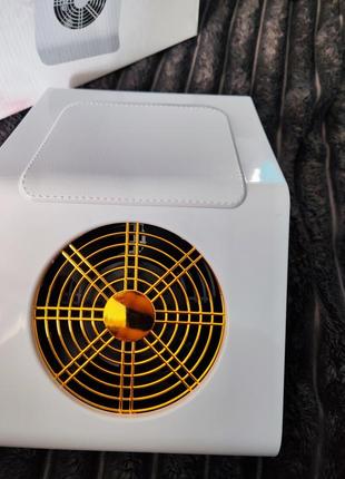 Витяжка для манікюру і педикюру