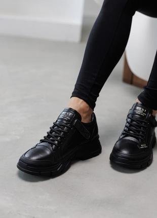 Кроссовки кожаные черные на платформе женские деми весна осень